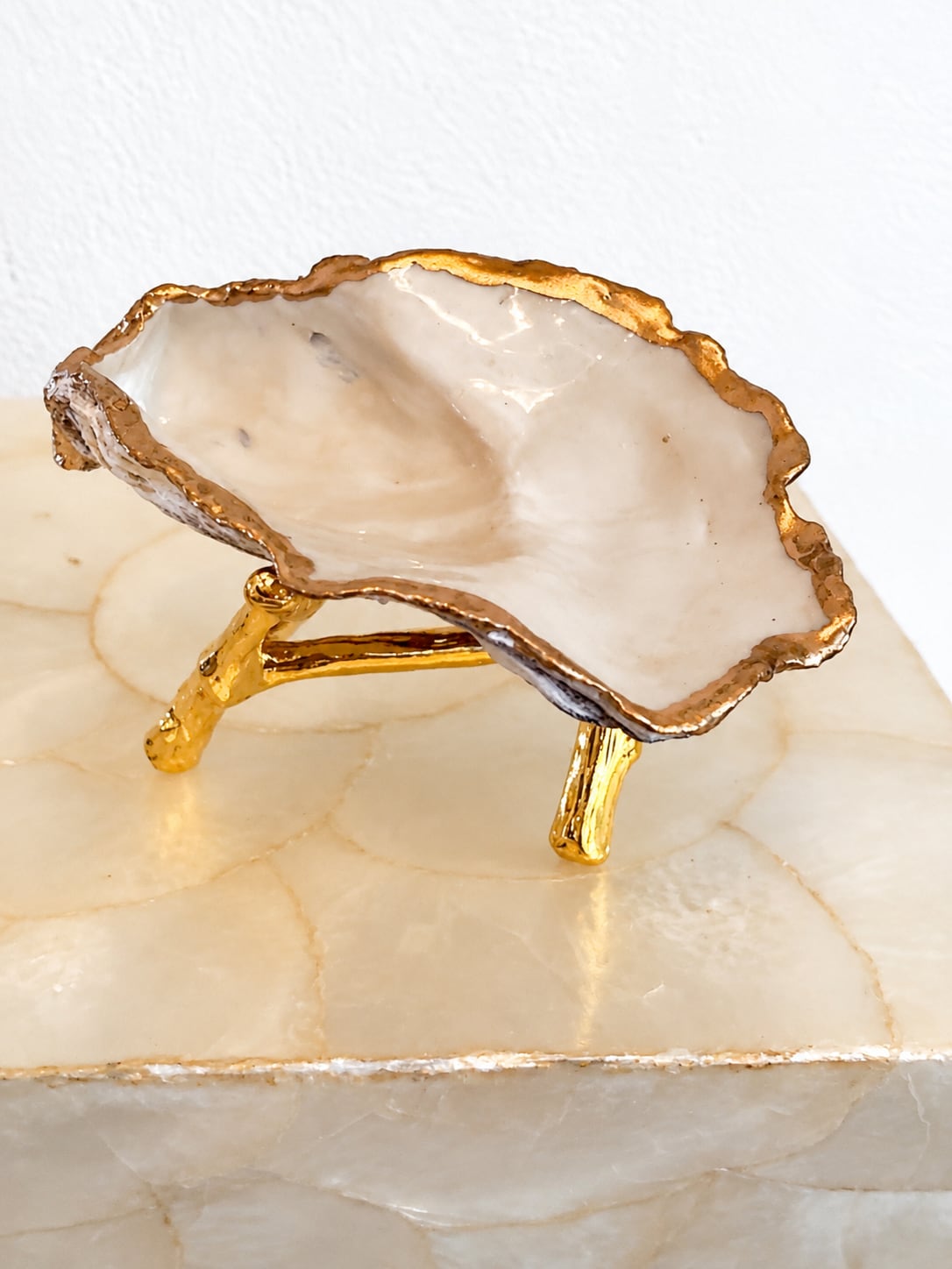 Natural Gold-Rim Oyster-Shell Trinket Dish